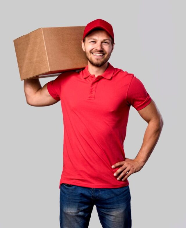 https://newcablojistik.com/wp-content/uploads/2023/08/delivery-man-with-package-shoulder-640x786.jpg