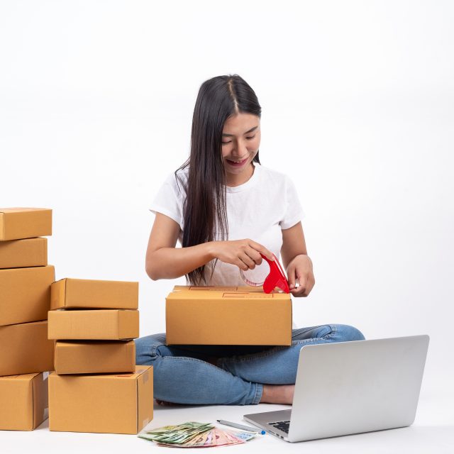 Paketin Ötesinde Bir Deneyim: E-Ticaret Lojistiği ile Markanızı Nasıl Efsaneleştirirsiniz?